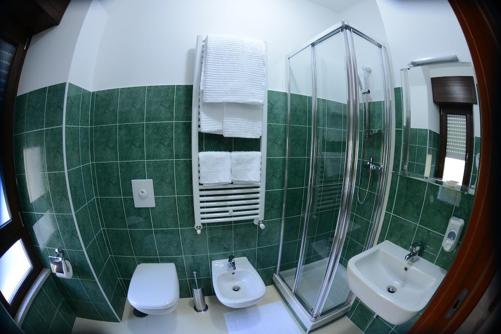 B&B Europa Потенца Екстериор снимка