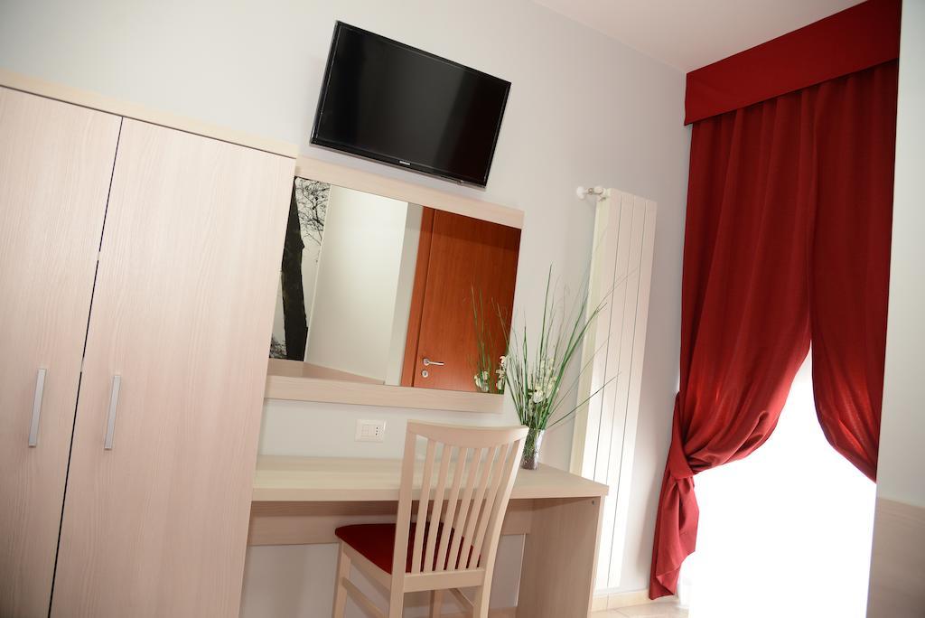 B&B Europa Потенца Екстериор снимка