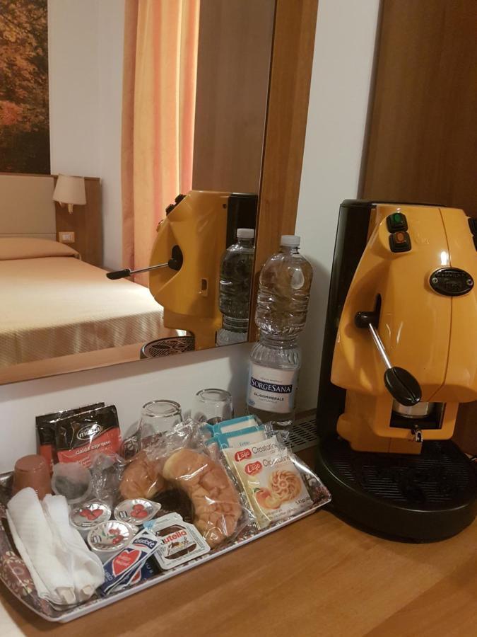 B&B Europa Потенца Екстериор снимка